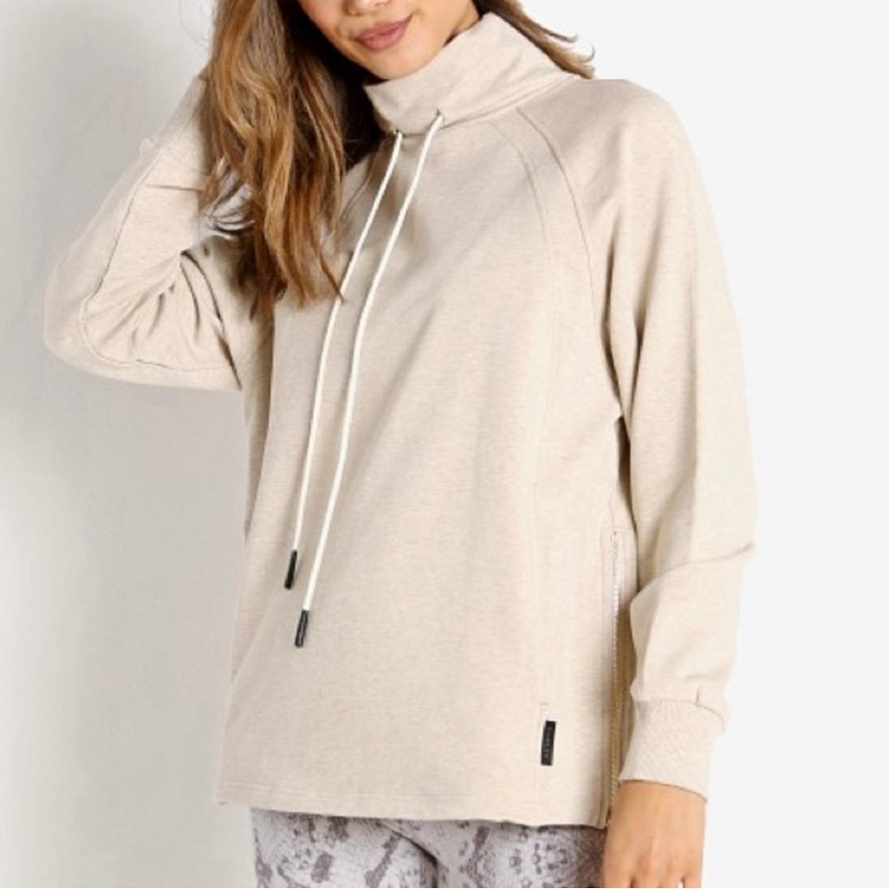 Varley Atlas Pullover Mock Neck Pockets in Sand Size S